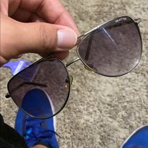 Kenneth cole reaction sun glasses